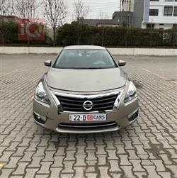 نيسان ألتيما